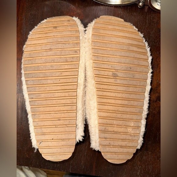 Euc Union-bay cream fleece slipper shoes Sz 9 - Picture 6 of 6
